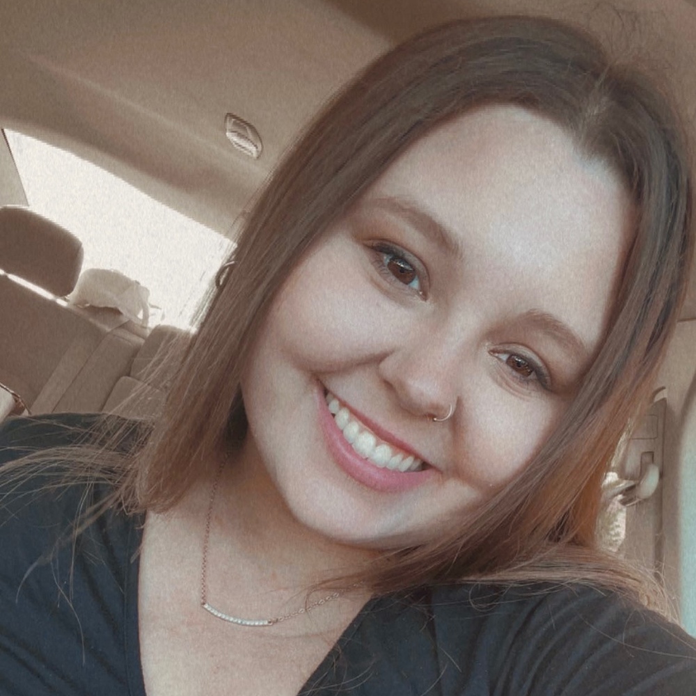 Meet your Posher, Lakin